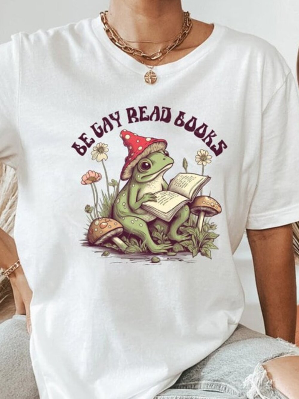 Be Gay Read Books Shirt, Funny Frog Tee, Book Shirt